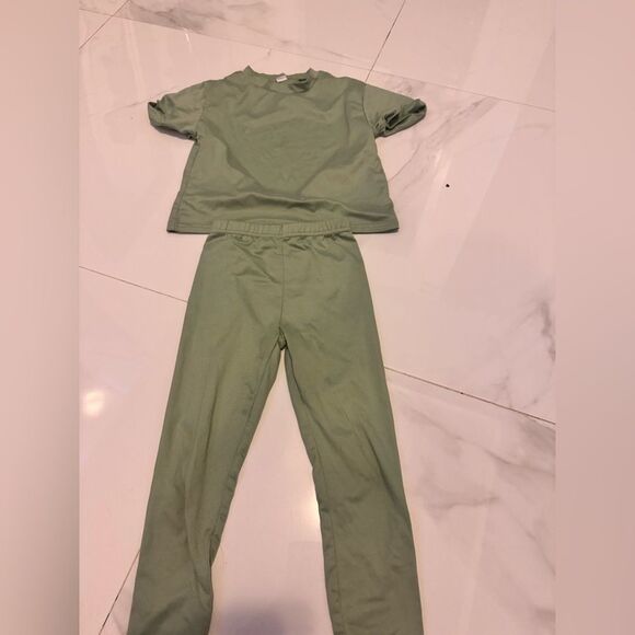 Kids Green t-shirt and leggings Set #22 - Picture 3 of 5